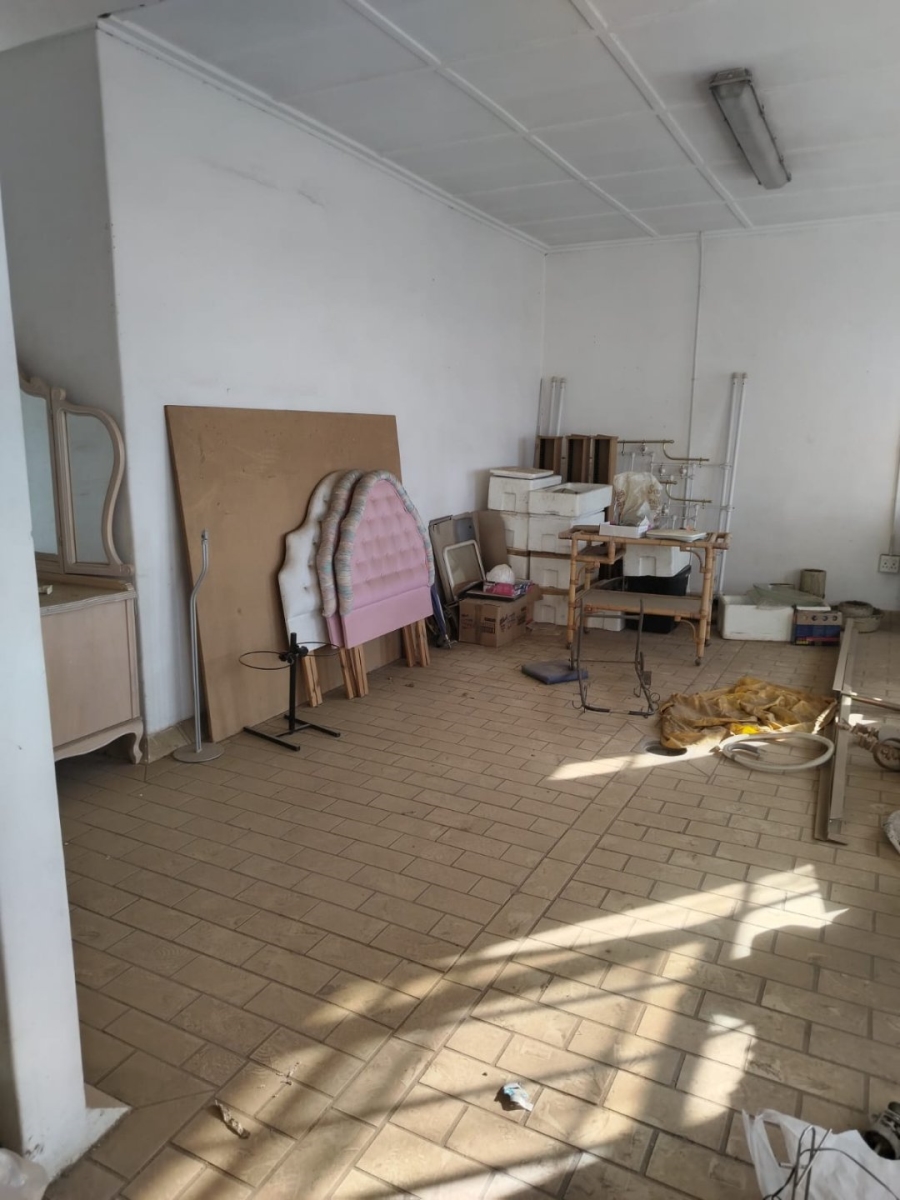  Bedroom Property for Sale in Ladybrand Free State